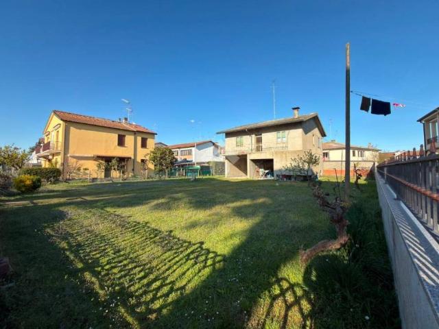 Villa Indipendente in vendita a Comacchio, Reggio Emilia