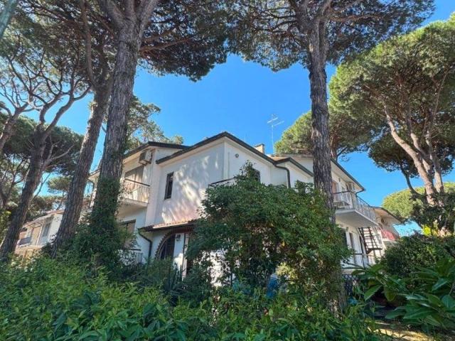 Villa Indipendente in vendita a Comacchio, Reggio Emilia
