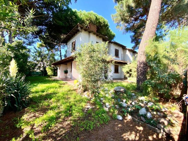 Villa Indipendente in vendita a Lido delle Nazioni, Comacchio