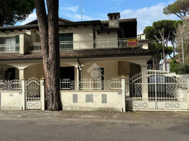 Villa Indipendente in vendita a Comacchio, Reggio Emilia