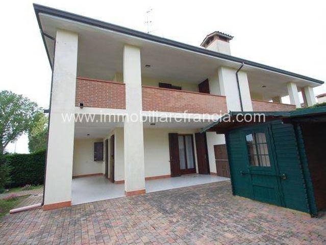 Villa Indipendente in vendita a Comacchio, Reggio Emilia