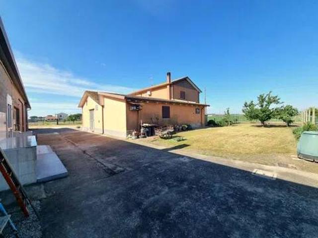 Villa Indipendente in vendita a Borgo Manara, Comacchio