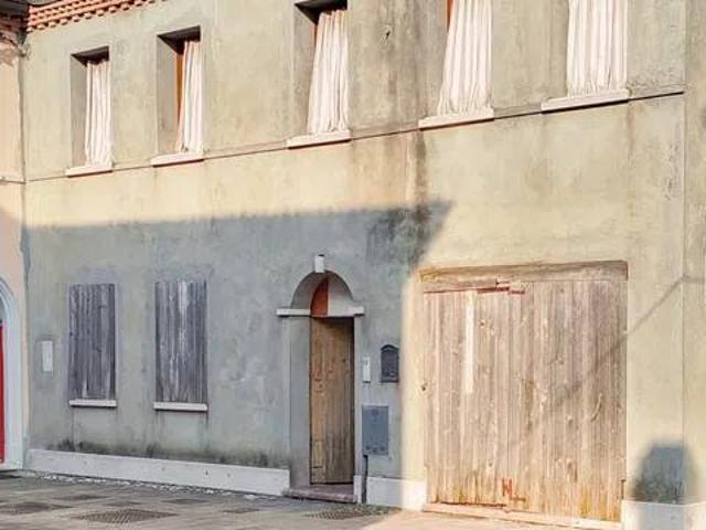 Villa Indipendente in vendita a Comacchio, Reggio Emilia