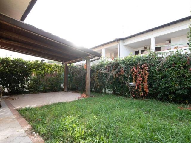 Villa Indipendente in vendita a Lido degli Scacchi, Comacchio