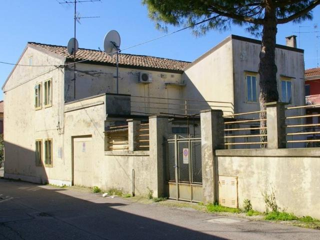 Villa Indipendente in vendita a Comacchio, Reggio Emilia