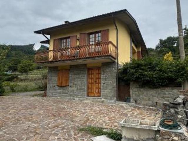 Villa Indipendente in vendita a Comano, Massa-Carrara