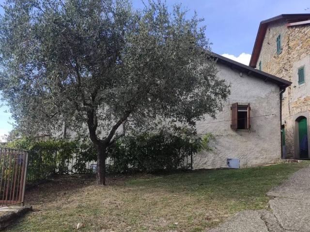Villa Indipendente in vendita a Unione di comuni Montana Lunigiana, Comano