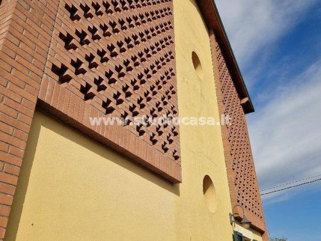 Villa Indipendente in vendita a Comazzo, Lombardia