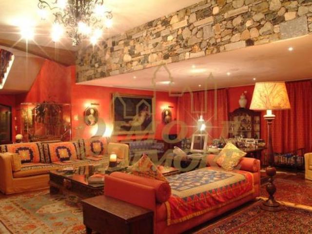 Villa Indipendente in vendita a Comerio, Lombardia