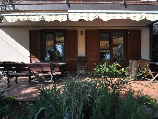 Villa Indipendente in vendita a Quarte, Comerio