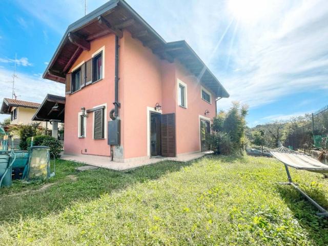 Villa Indipendente in vendita a Piemonte, Novara