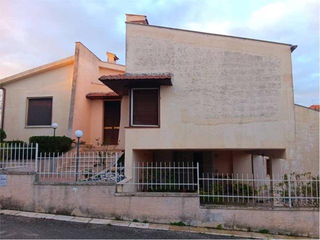 Villa Indipendente in vendita a Comiso, Sicilia