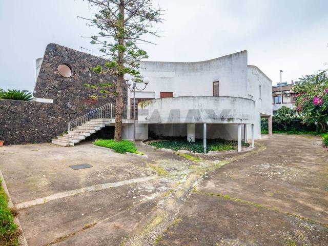 Villa Indipendente in vendita a Comiso, Sicilia