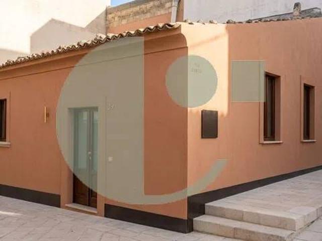 Villa Indipendente in vendita a Comiso, Sicilia