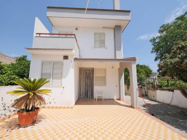 Villa Indipendente in vendita a Comiso, Sicilia