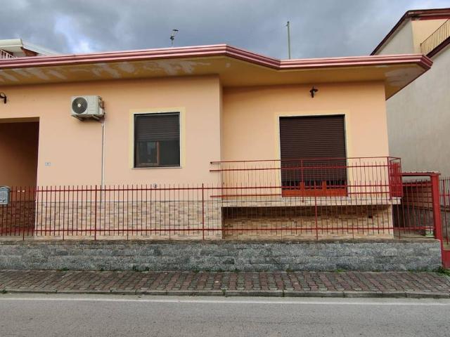 Villa Indipendente in vendita a Comiziano, Campania