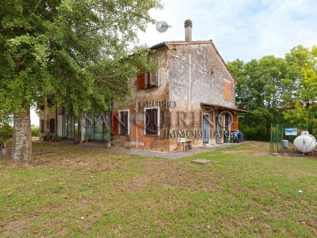 Villa Indipendente in vendita a Commessaggio, Lombardia