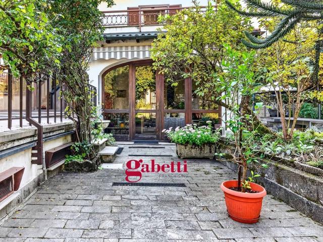 Villa Indipendente in vendita a Roncate, Como