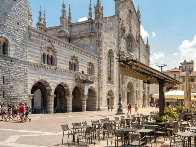 Villa Indipendente in vendita a San Bartolomeo, Como