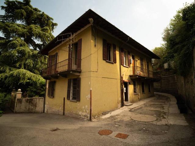 Villa Indipendente in vendita a Santa Marta, Como