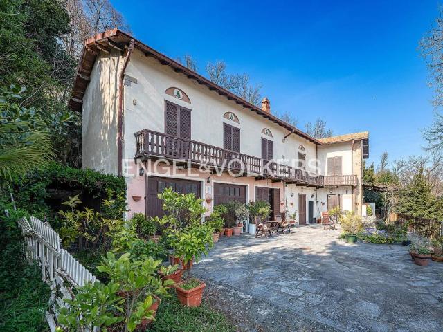Villa Indipendente in vendita a Bignanico, Como
