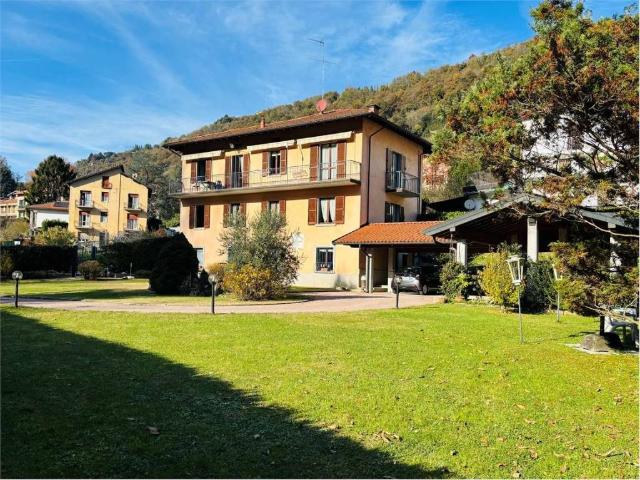 Villa Indipendente in vendita a Como, Lombardia