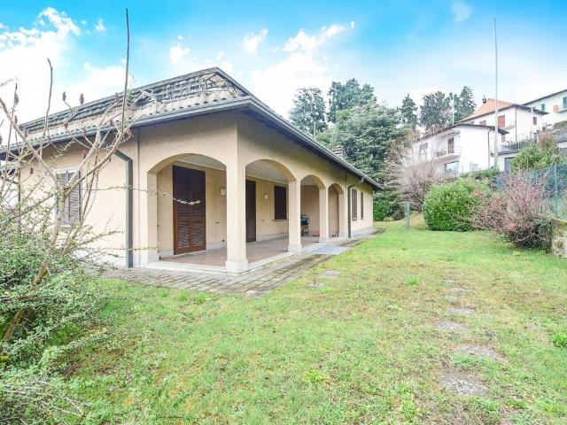 Villa Indipendente in vendita a Como, Lombardia