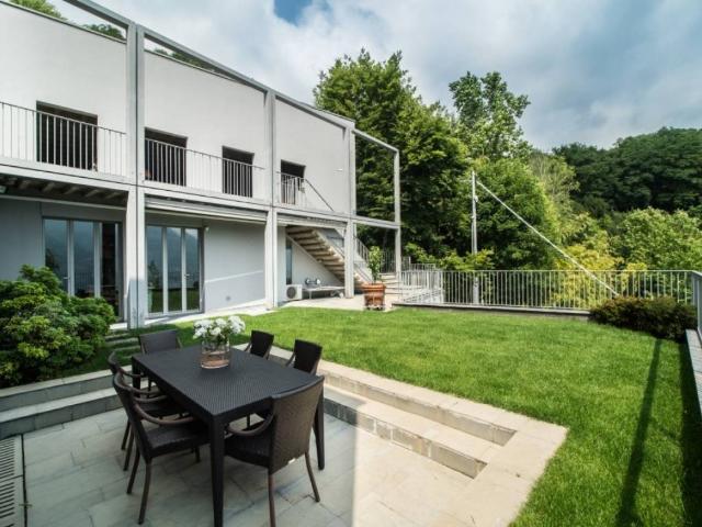 Villa Indipendente in vendita a Bignanico, Como