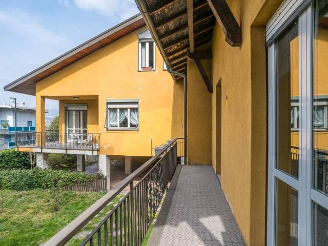 Villa Indipendente in vendita a Sagnino, Como