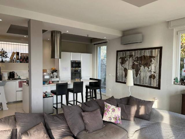 Villa Indipendente in vendita a Como