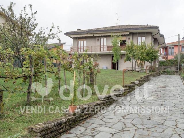 Villa Indipendente in vendita a Acquanera, Como