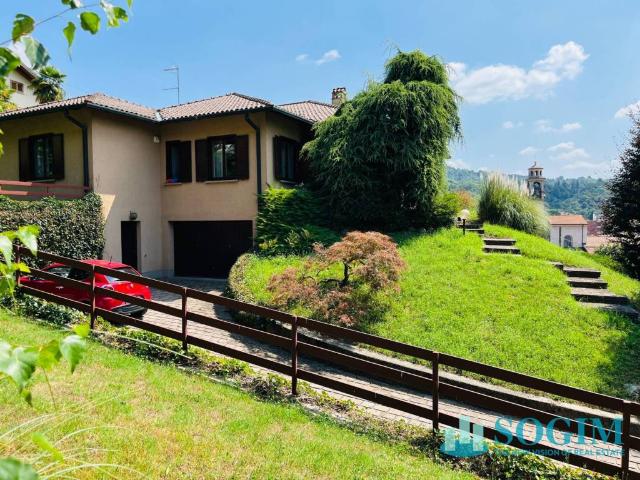 Villa Indipendente in vendita a Albate, Como