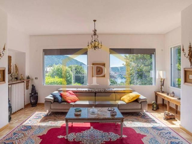 Villa Indipendente in vendita a Sagnino, Como