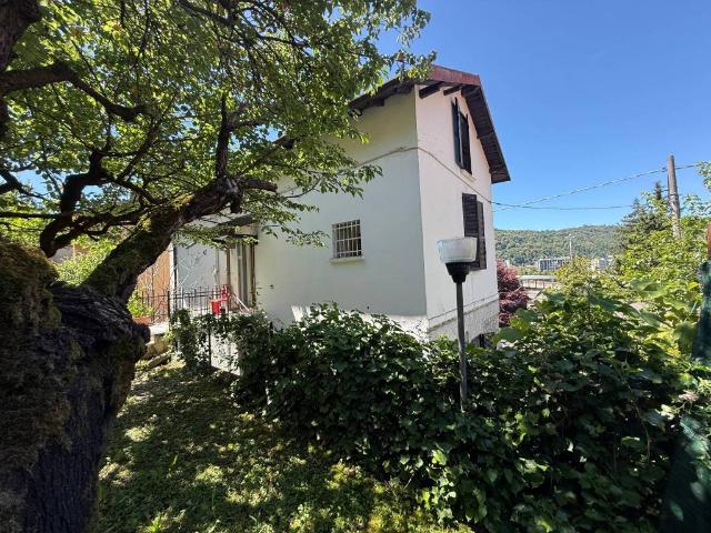 Villa Indipendente in vendita a Casetta, Como