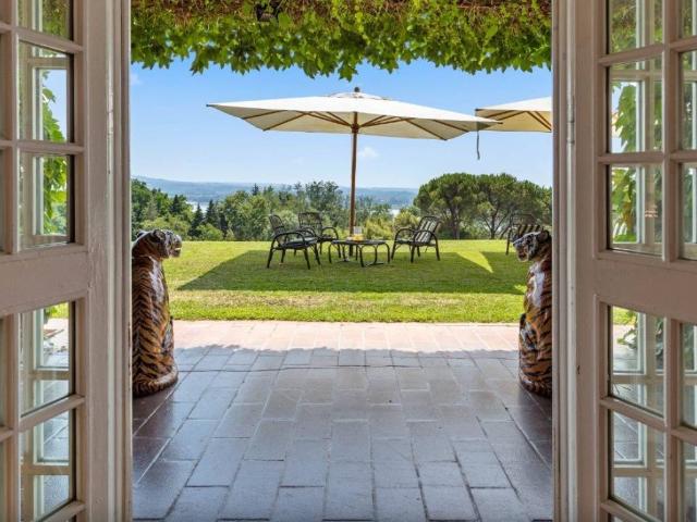 Villa Indipendente in vendita a Sant'Agostino, Como