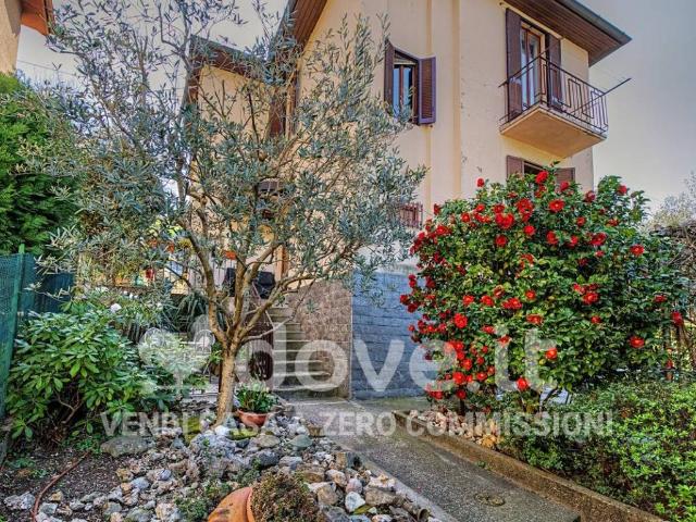 Villa Indipendente in vendita a Caserme, Como