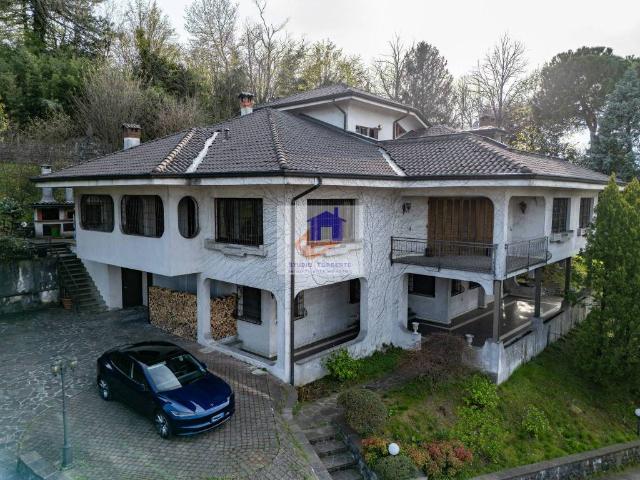 Villa Indipendente in vendita a San Bartolomeo, Como