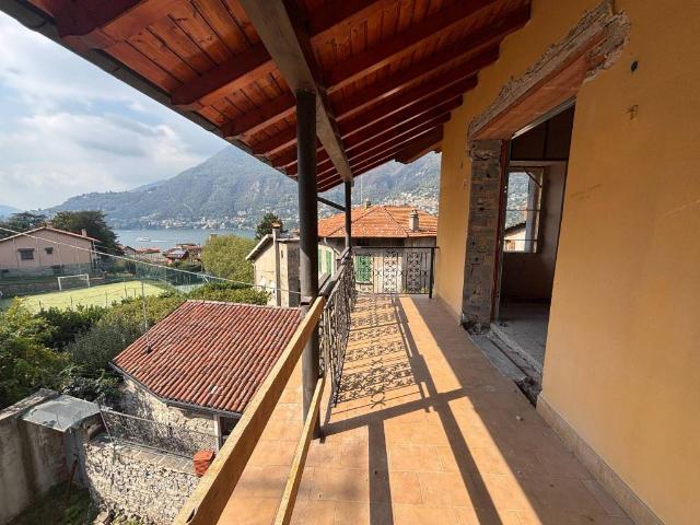Villa Indipendente in vendita a Rasina, Torno