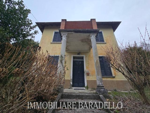 Villa Indipendente in vendita a Como, Lombardia