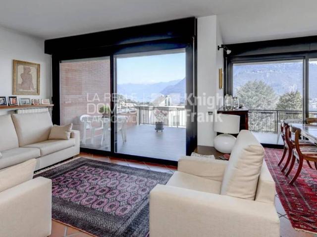 Villa Indipendente in vendita a Sagnino, Como