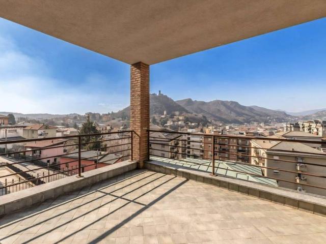 Villa Indipendente in vendita a Caserme, Como