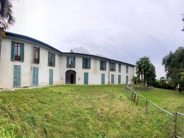 Villa Indipendente in vendita a Muggiò, Como