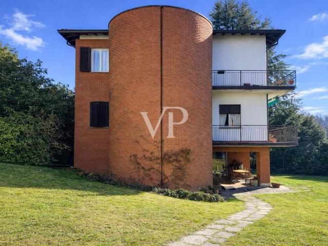 Villa Indipendente in vendita a Como, Lombardia