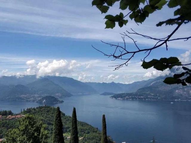 Villa Indipendente in vendita a San Vitale, Como