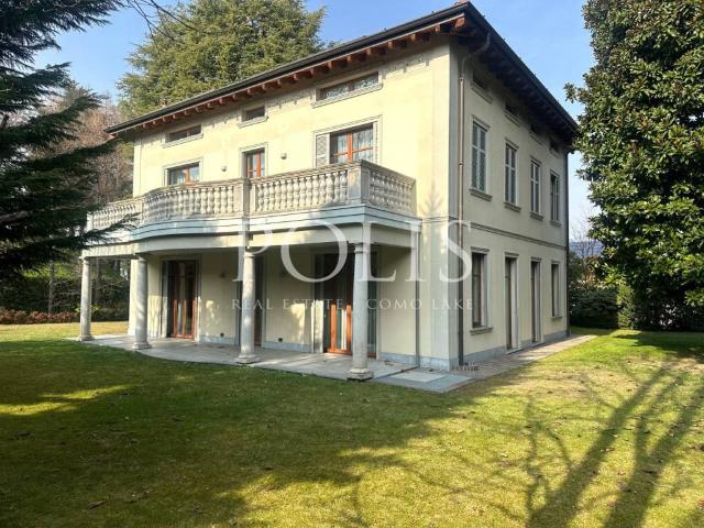 Villa Indipendente in vendita a Acquanera, Como