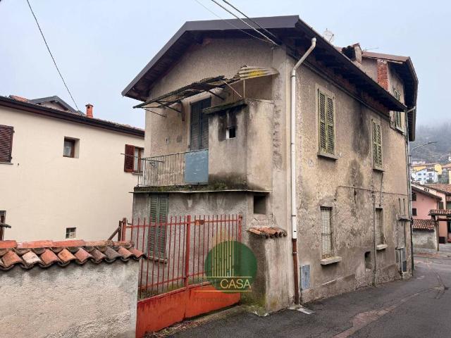 Villa Indipendente in vendita a Interlegno, Como