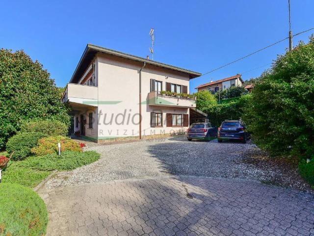Villa Indipendente in vendita a Trecallo, Como