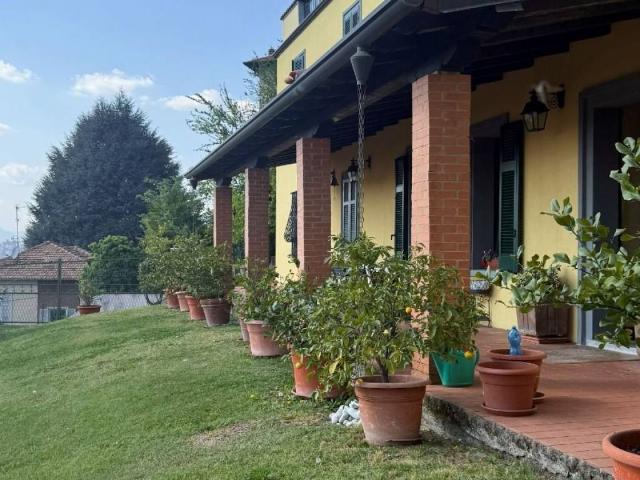 Villa Indipendente in vendita a Santa Croce, Como