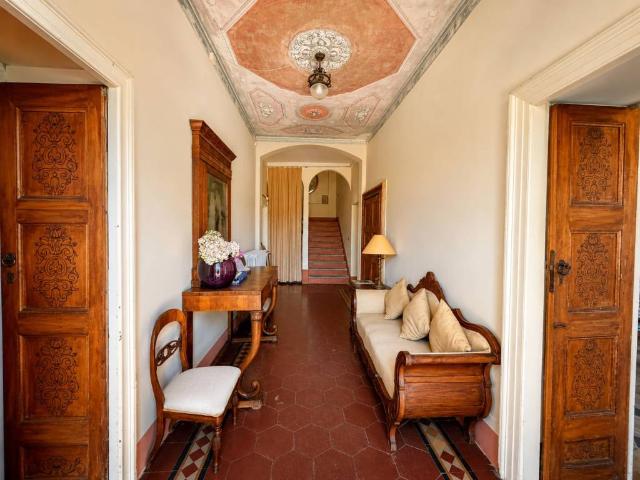 Villa Indipendente in vendita a Como, Lombardia