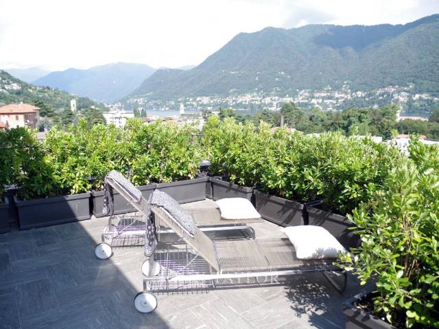 Villa Indipendente in vendita a Sant'Agostino, Como